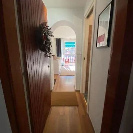 Little Canadian Lodge, Limone Apartment